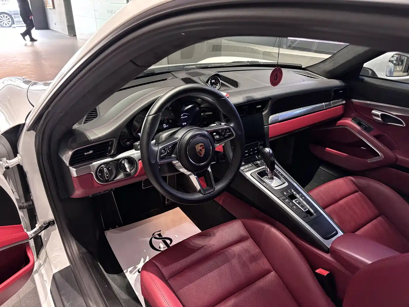 Porsche 911 2016 Carrera 3.0T фото 20