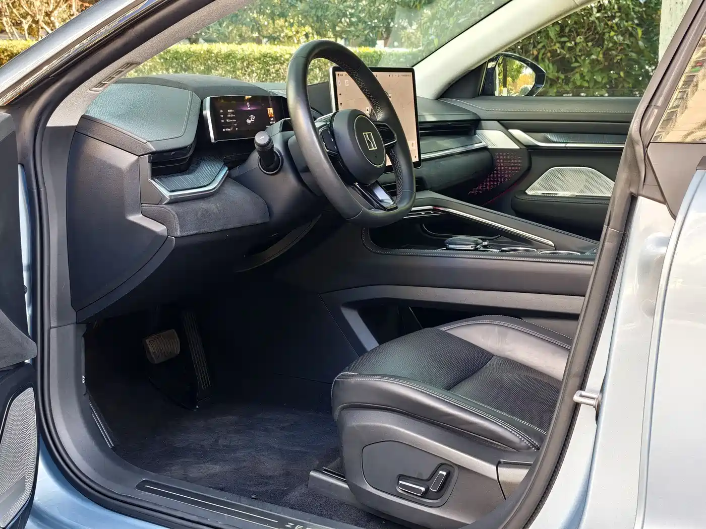 ZEEKR EXTREME KRYPTON 001