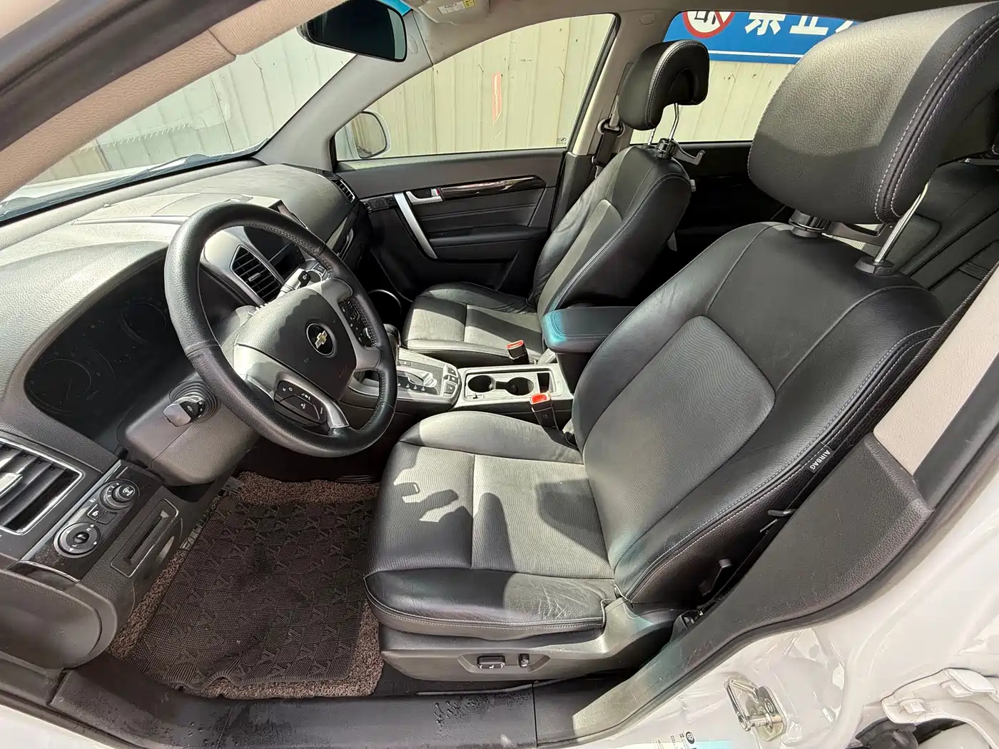 Chevrolet Captiva 2014 2.4L 4WD Flagship 7-seater фото 4