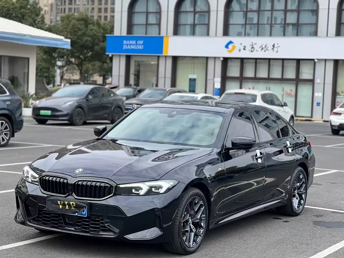 BMW 3 Series 2025 330Li M Sport Night Edition