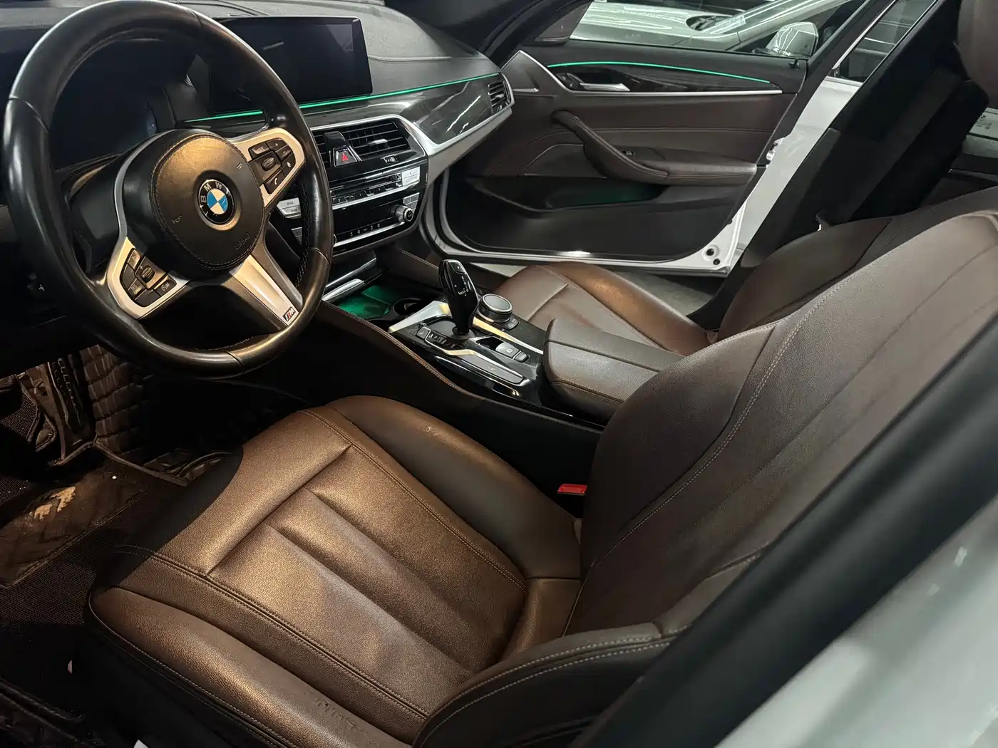 BMW 5 Series 2019 525Li M Sport Package фото 7