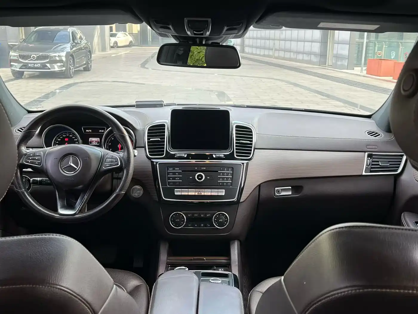 Mercedes-Benz GLE 2019 GLE 320 4MATIC Dynamic Ultimate Edition фото 6
