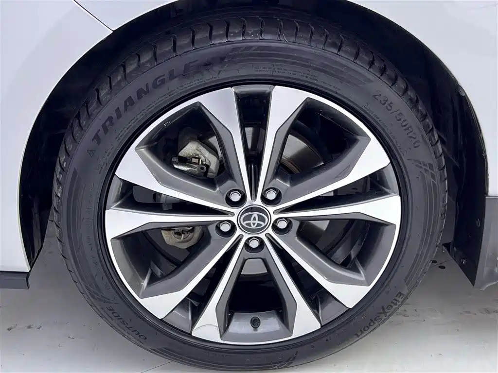 TOYOTA GREVIA