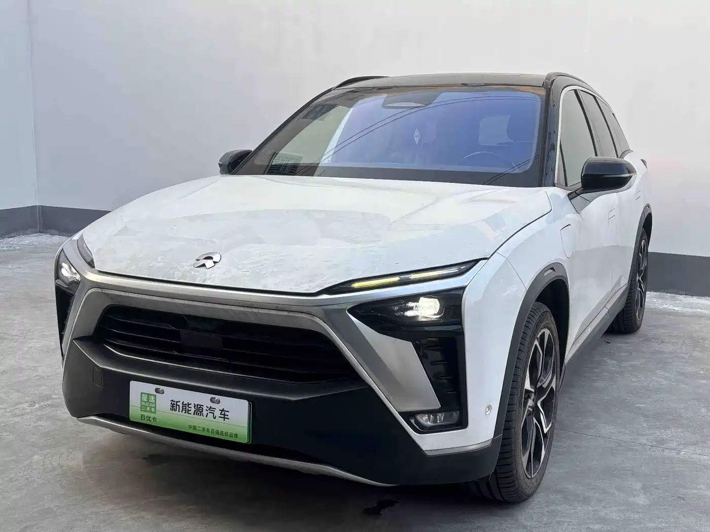 NIO ES8 2020 415KM Signature Edition 6-Seater