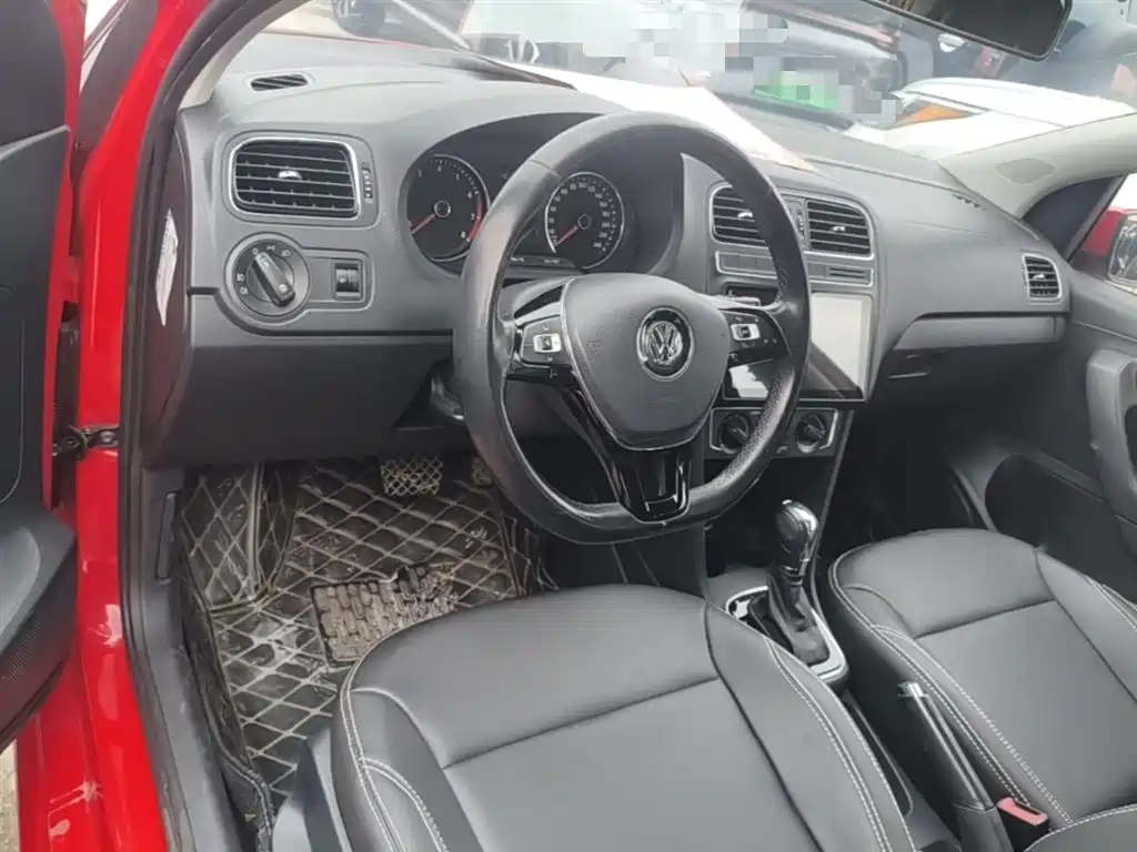 Volkswagen Polo 2016 1.6L Automatic Comfort фото 10