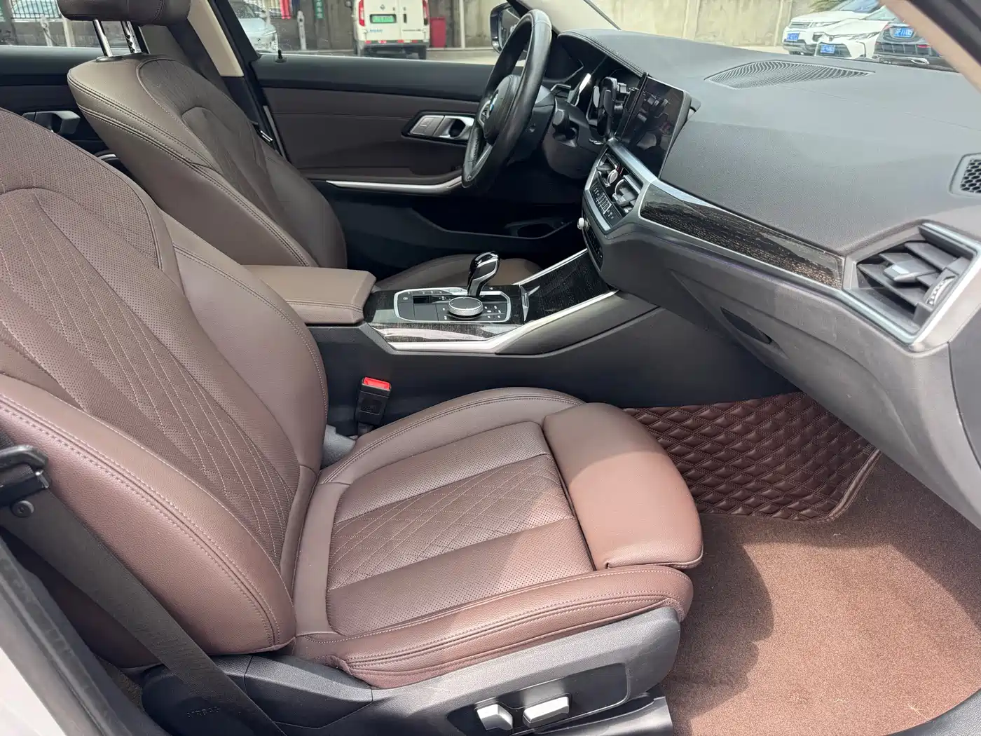 BMW 3 Series 2022 325Li M Sport Package фото 18