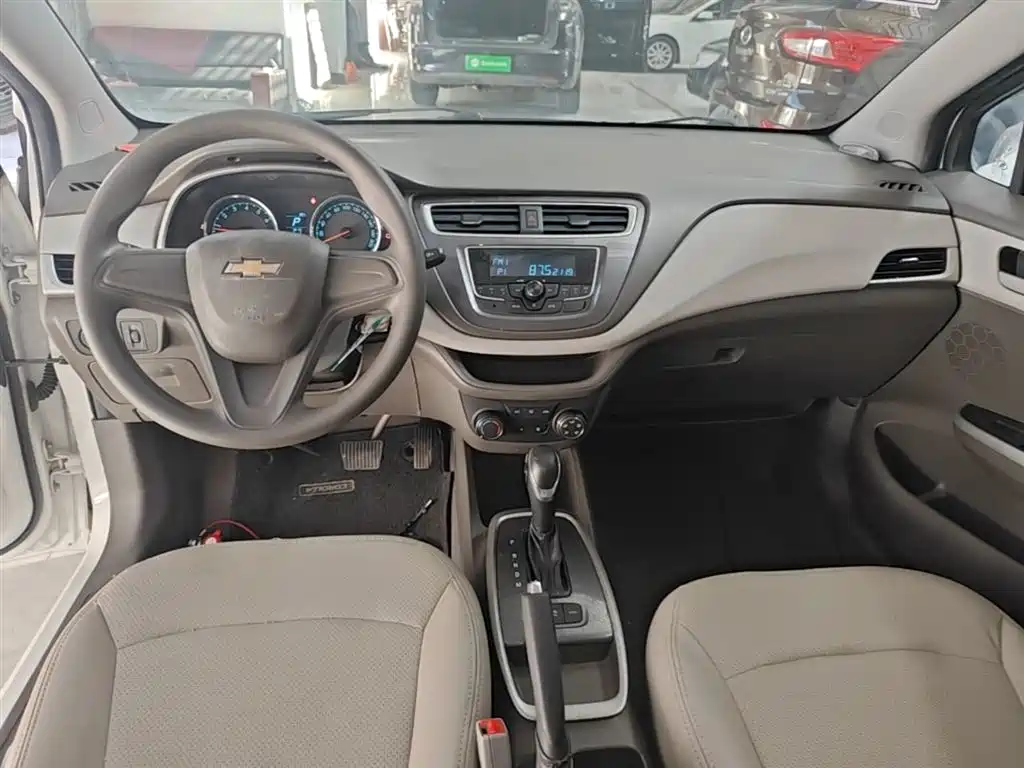Chevrolet Lova RV 2016 1.5L Automatic Easy-Ride фото 10
