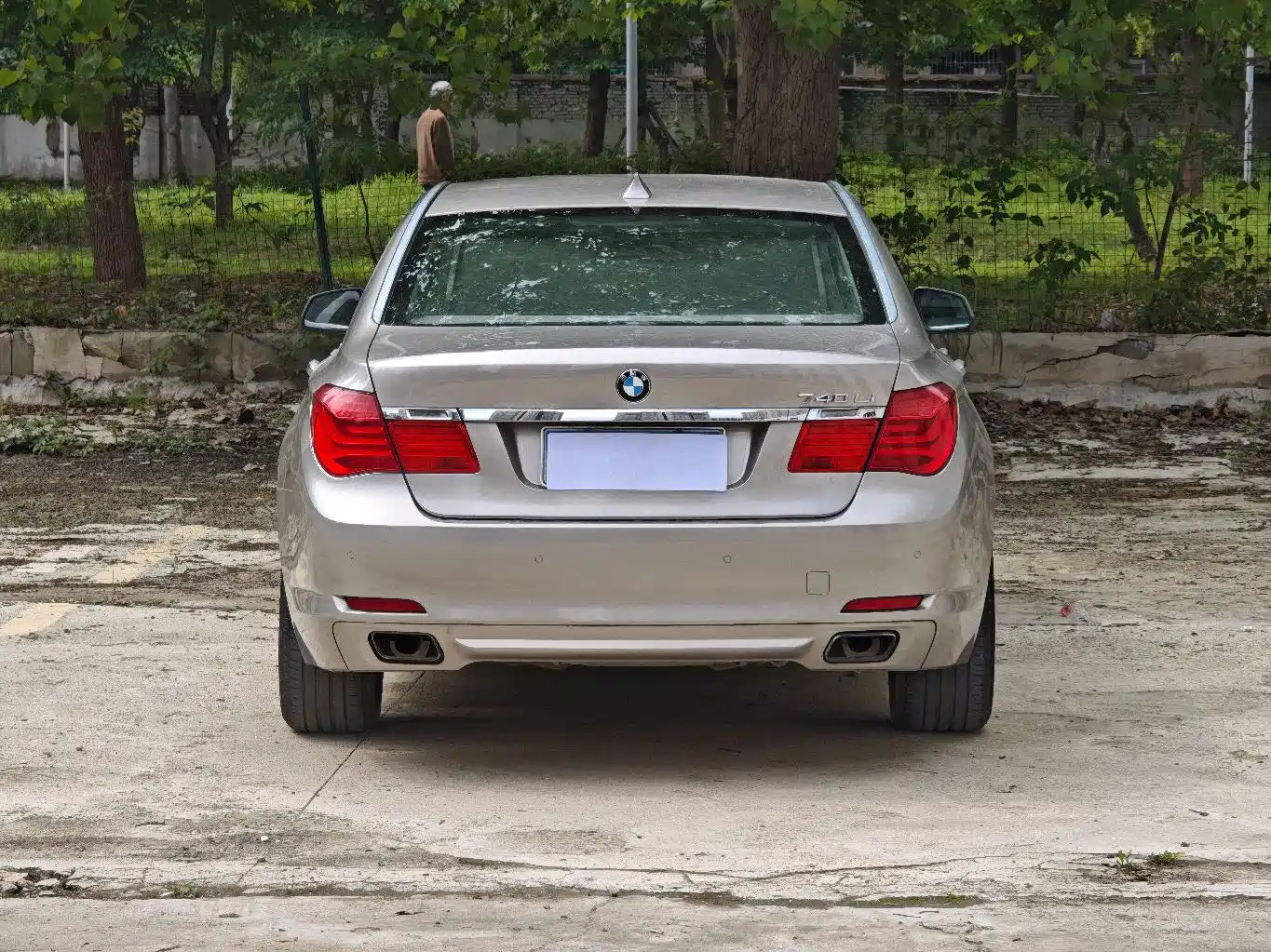 BMW 7 Series 2009 740Li Premium фото 6