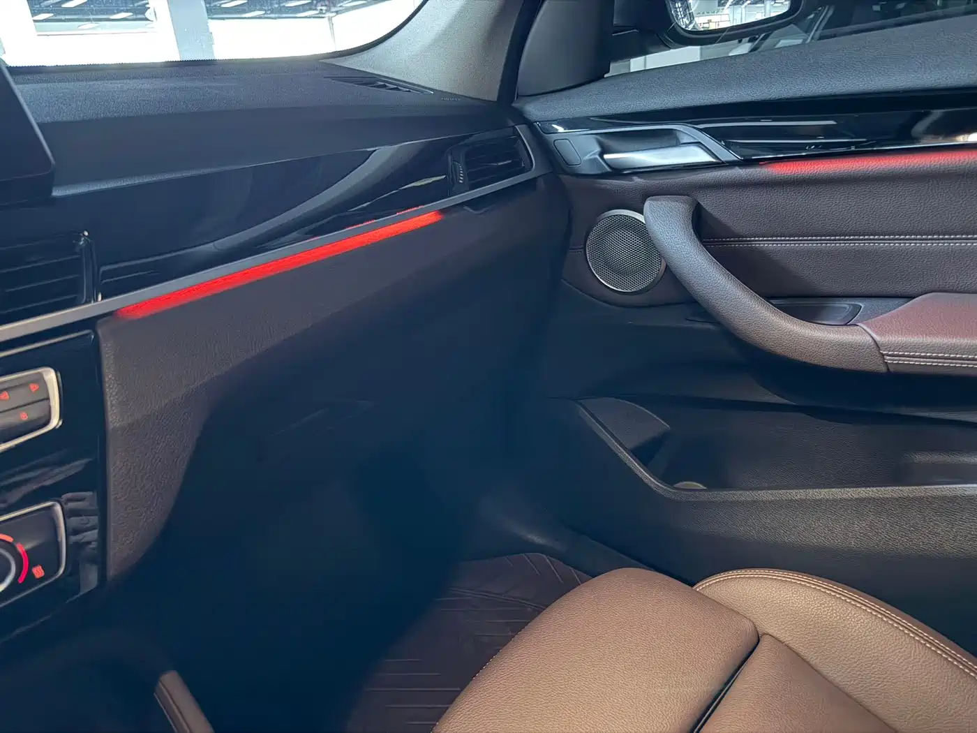 BMW X1 2022 sDrive20Li Fashion фото 24