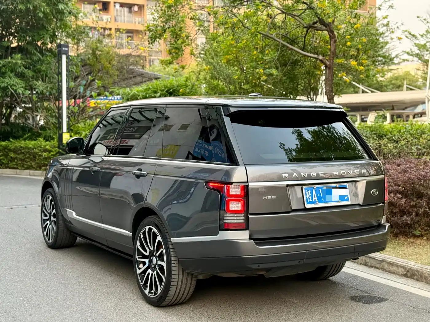 Land Rover Range Rover 2014 3.0 SC V6 Vogue фото 4