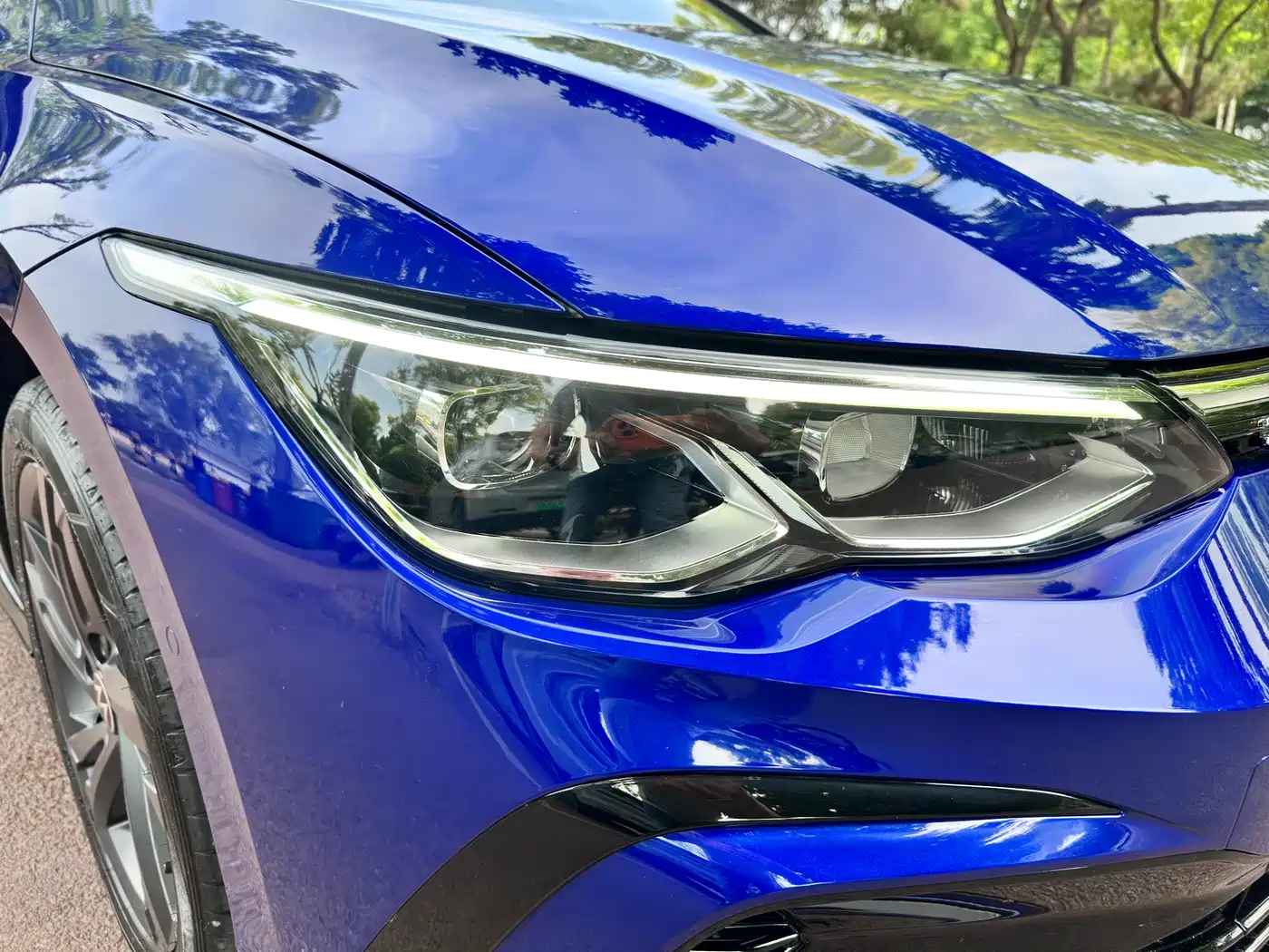 VOLKSWAGEN GOLF