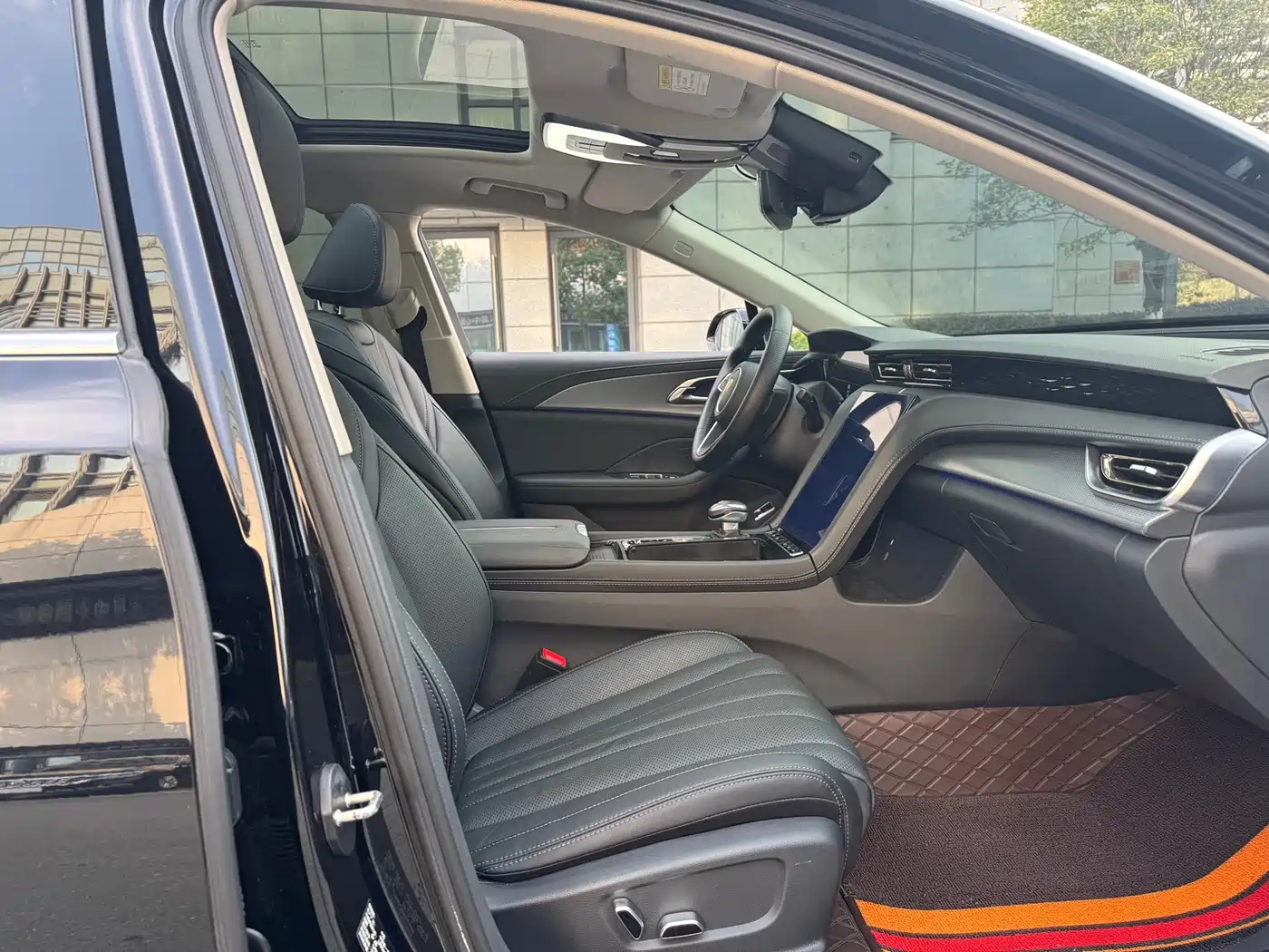 Hongqi H5 2023 2.0T Auto Smart Connect Flag Comfort фото 9