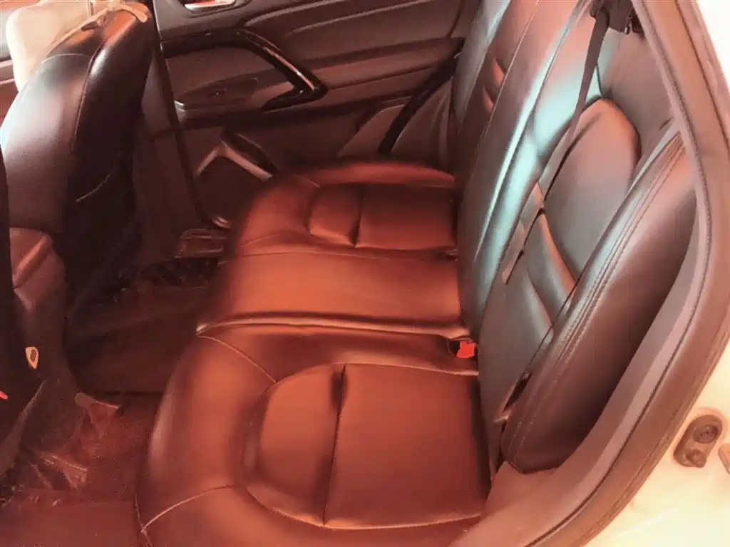 GAC Trumpchi Trumpchi GS4 2017 200T G-DCT 2WD Comfort фото 17