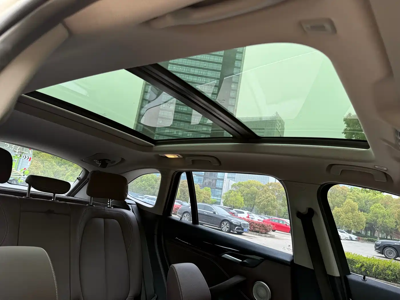 BMW X1 2022 sDrive25Li Leading фото 11