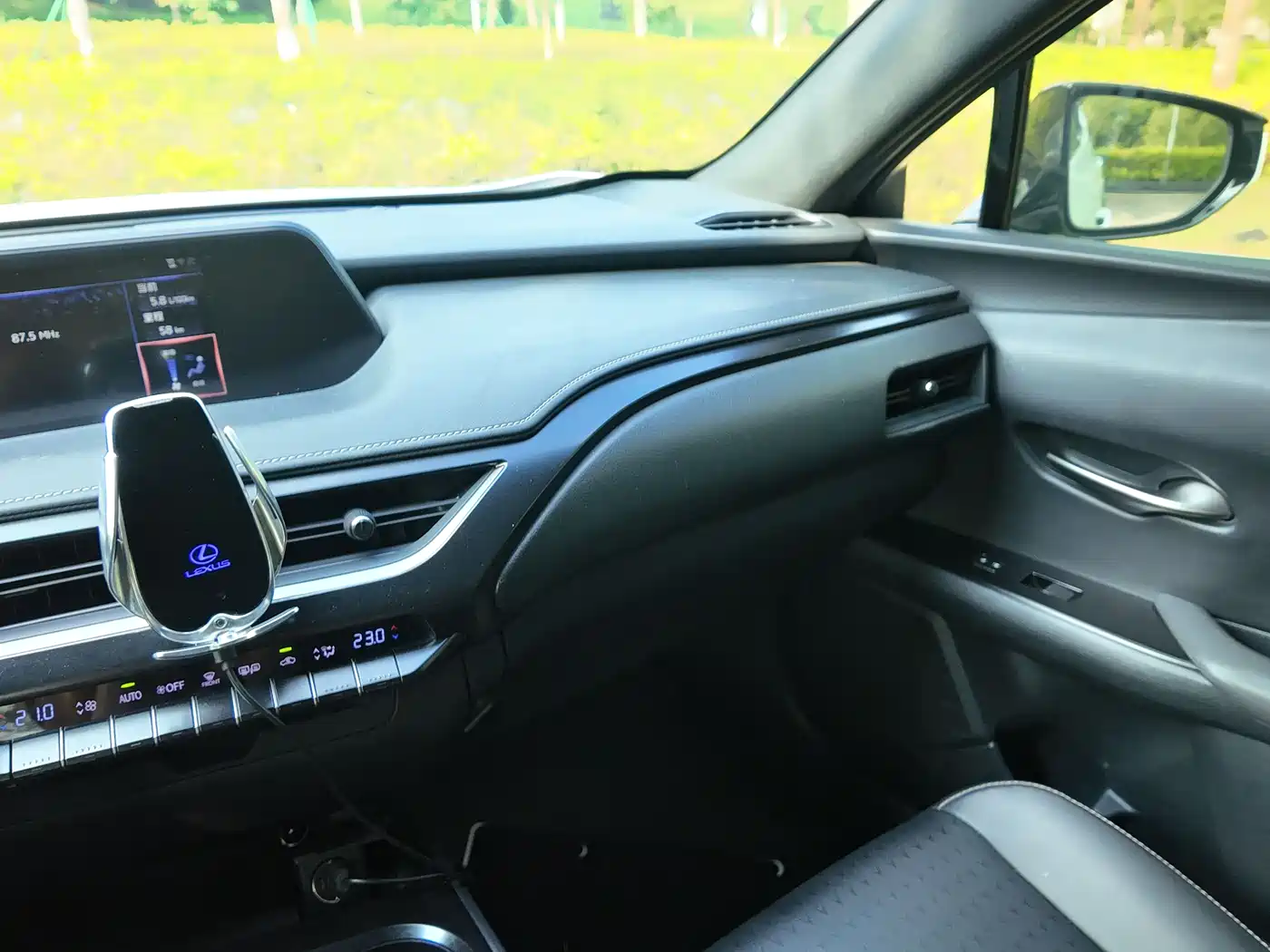 Lexus UX 2019 2019 260h Explorer Cool Edition (China V)