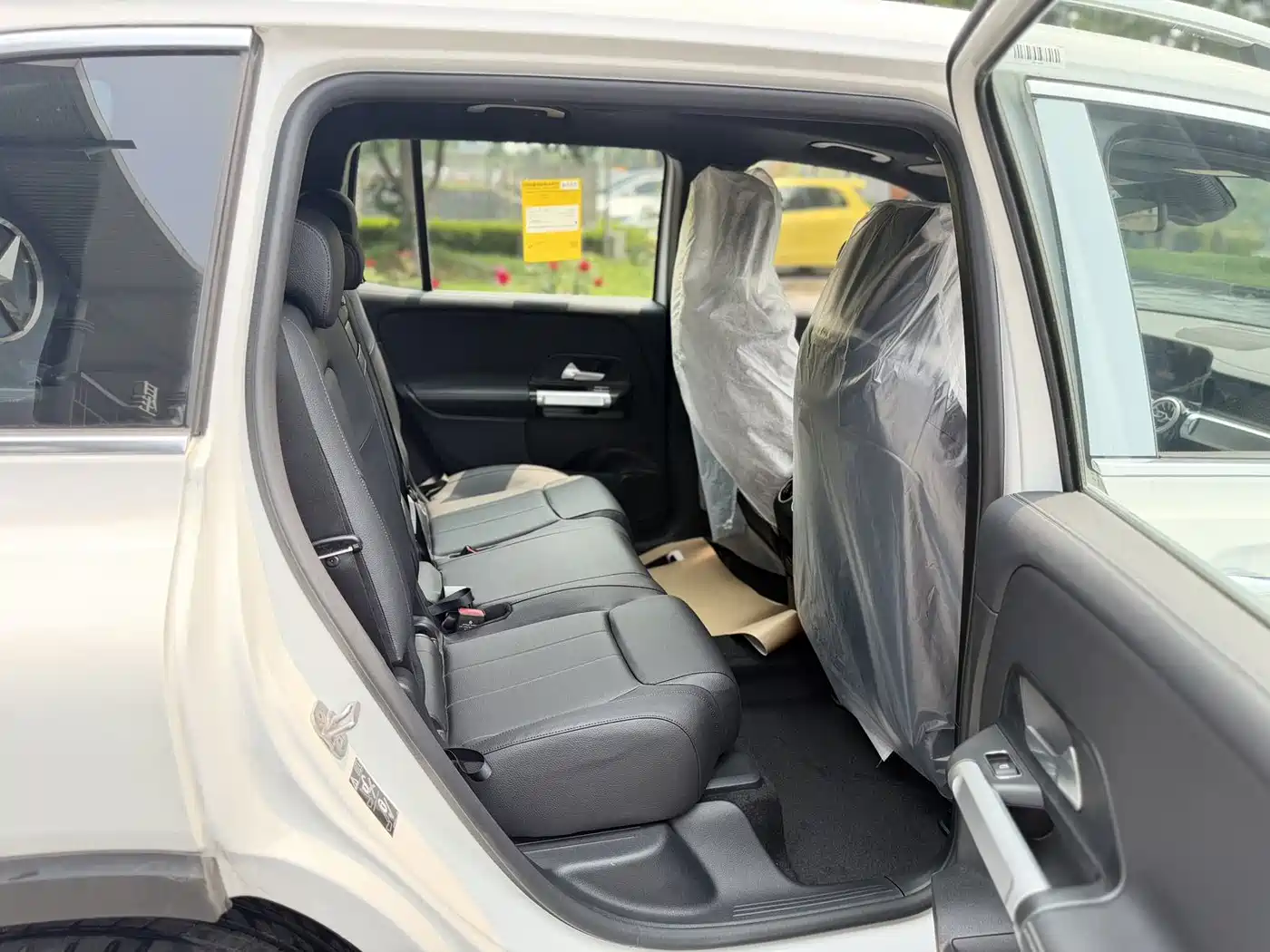 Mercedes-Benz EQB 2026 2025 EQB 260