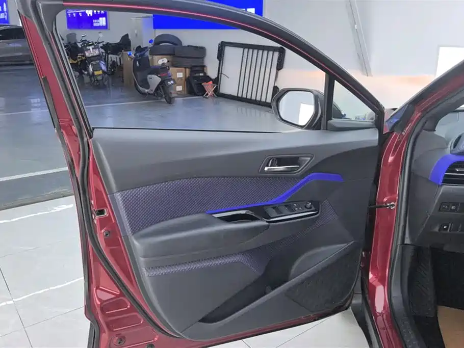 Toyota IZOA 2018 2.0L Yichi Edition China V фото 7