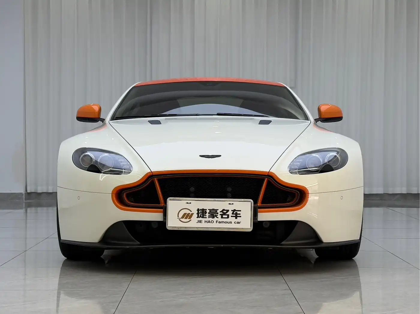 Aston Martin V8 Vantage 2019 2016 4.7L Coupe Edition 5