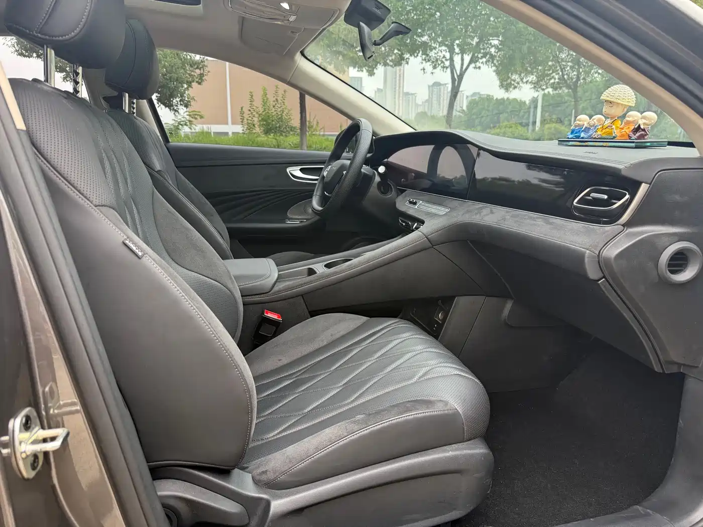 Roewe D7 2024 2023 DMH 125km Excellence Edition