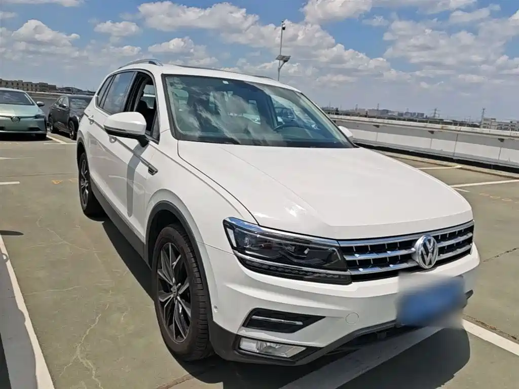 Volkswagen Tiguan L 2018 Facelift 330TSI Automatic 2WD Flagship Edition фото 4