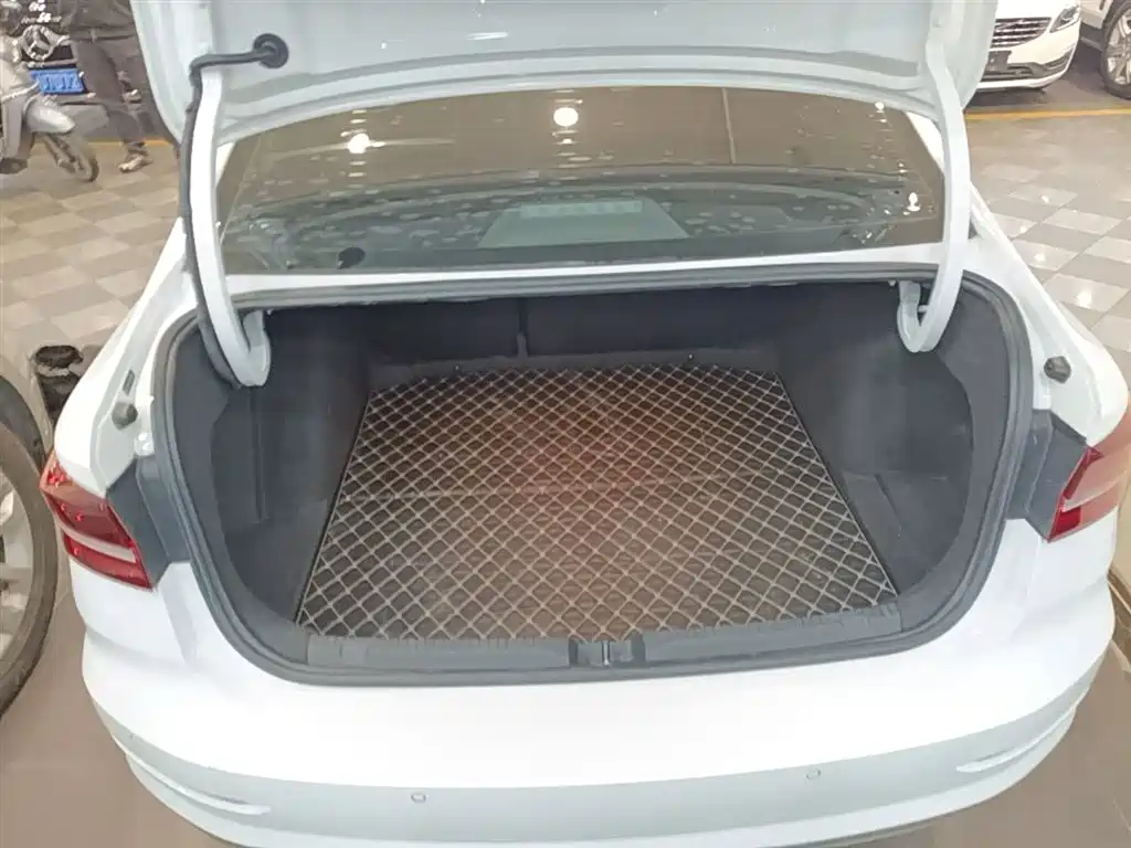 Volkswagen Lavida 2021 280TSI DSG Comfort Edition фото 19