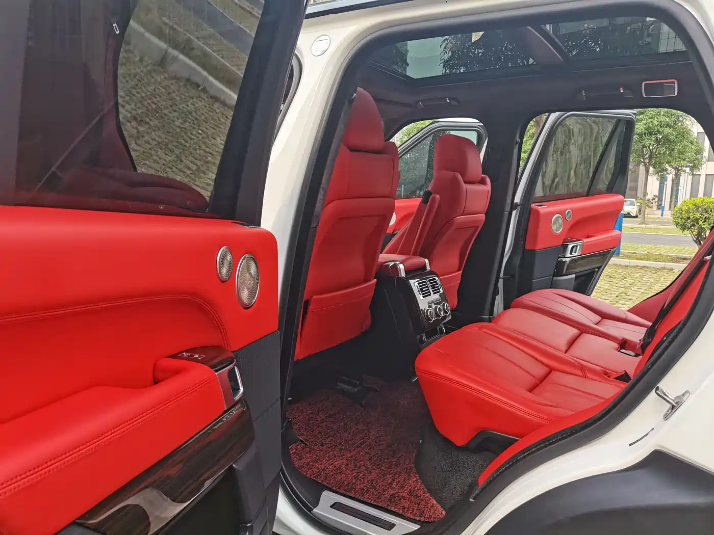 Land Rover Range Rover 2015 3.0 TDV6 Vogue фото 14