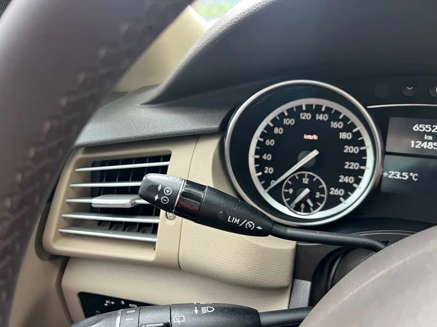 Mercedes-Benz R-Class 2017 R 320 4MATIC Business Collector's Edition фото 5