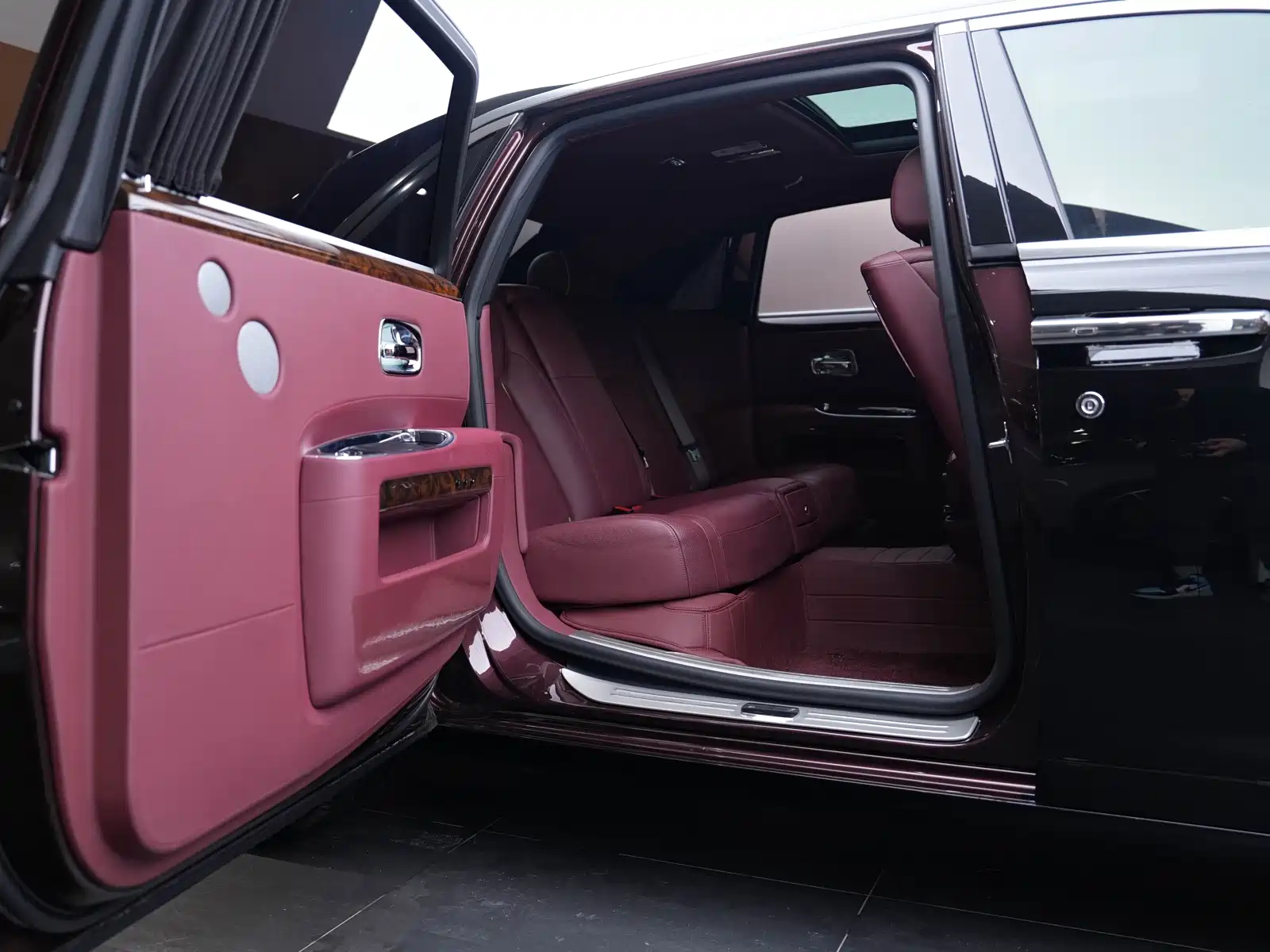 Фото 9 - Rolls-Royce Ghost