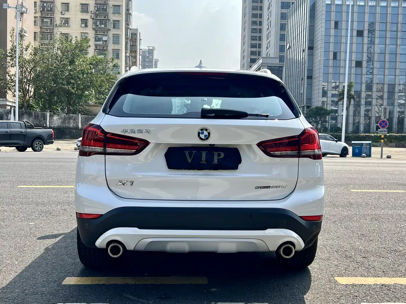 BMW X1 2022 sDrive20Li Fashion фото 8