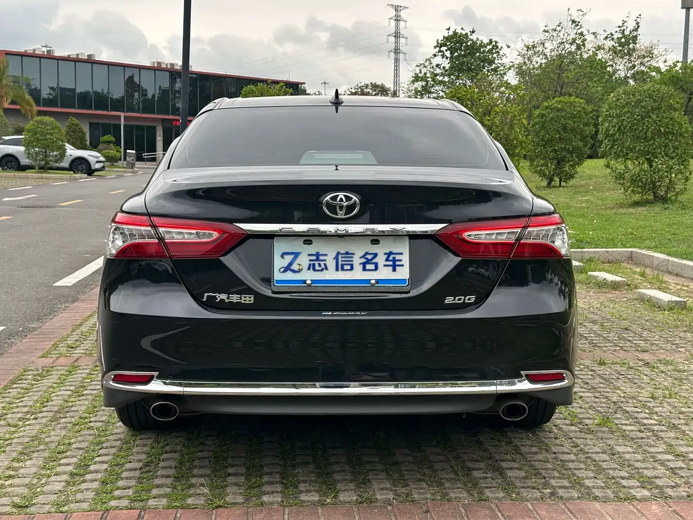 Toyota Camry 2023 2.0G Luxury Edition фото 14
