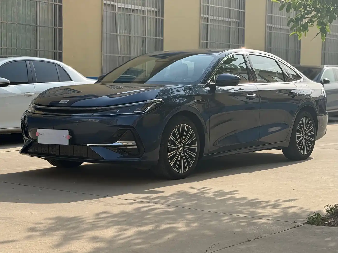 Geely Galaxy Galaxy A7 2025 EM-i фото 3