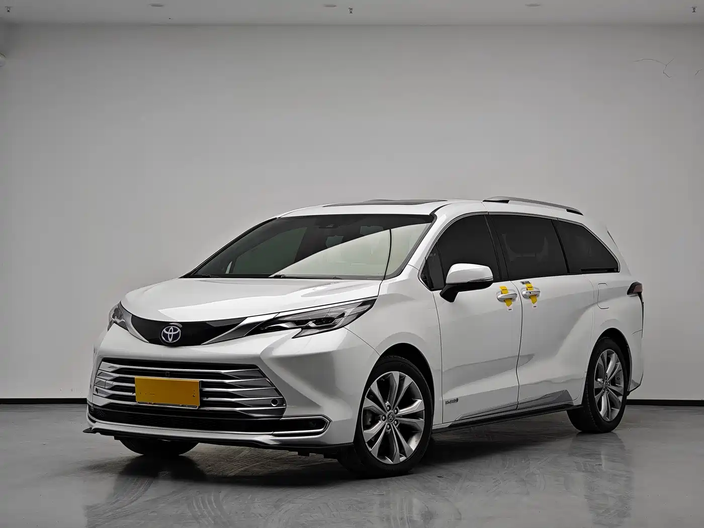Toyota Sienna 2021 2.5L Hybrid Platinum Edition