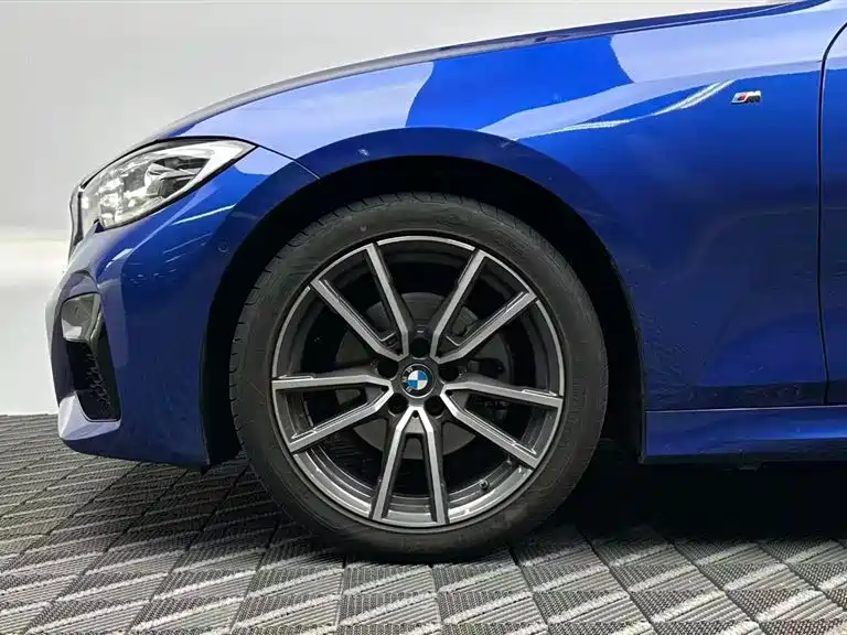 BMW 3 Series 2021 320Li M Sport Package фото 8