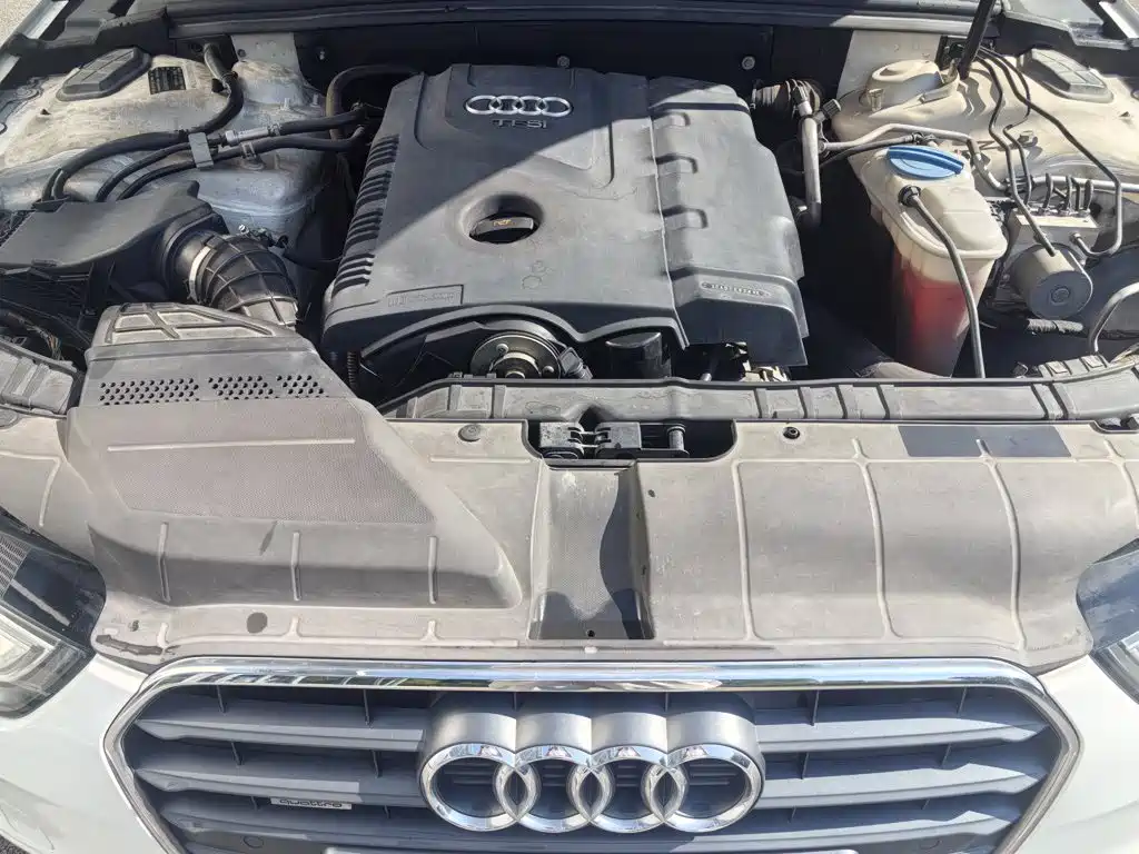 Фото 9 - Audi A4L