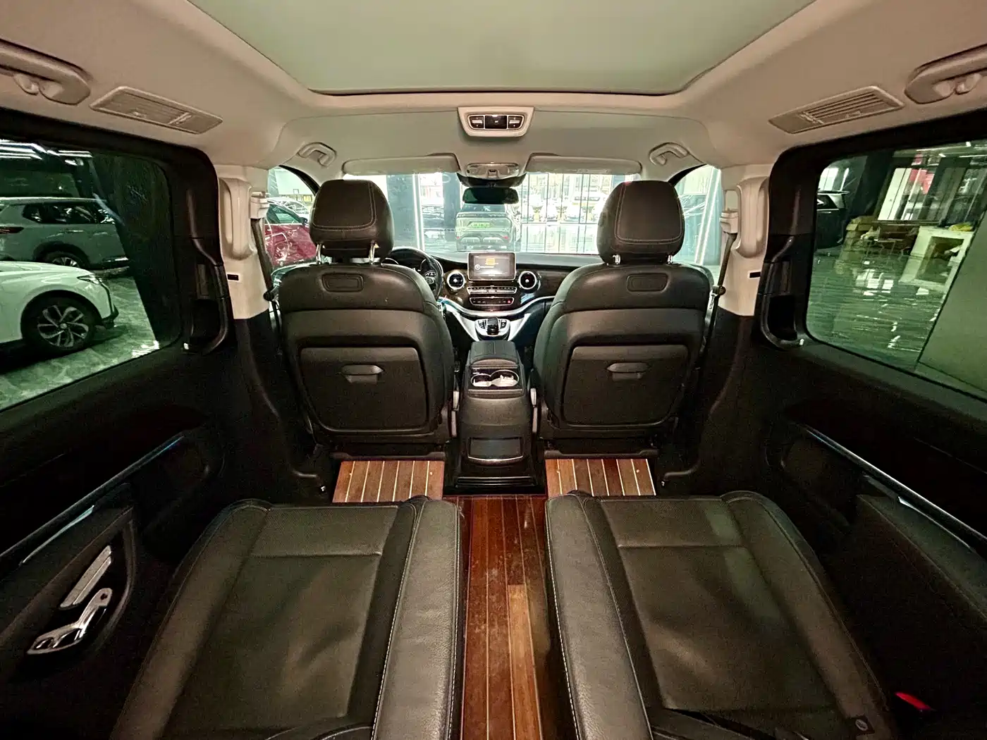 Mercedes-Benz V-Class 2018 V 260 Premium Edition China V фото 25