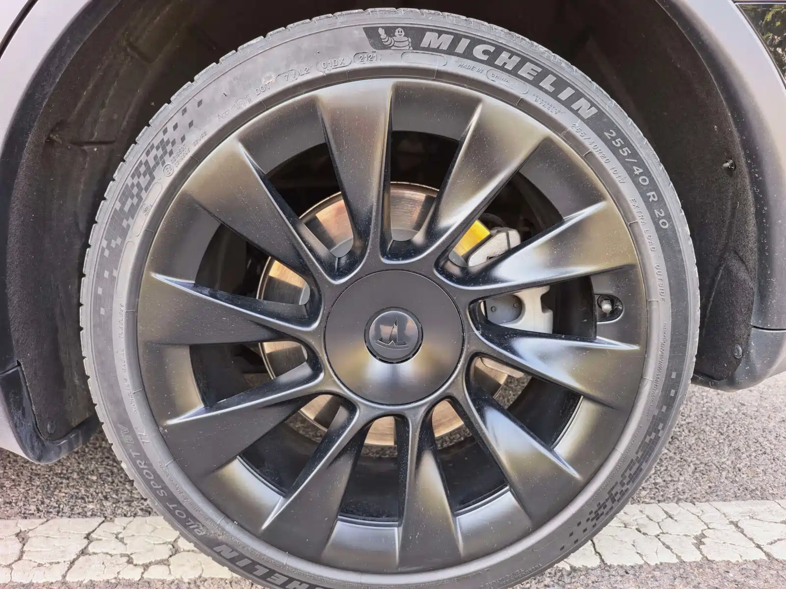 Фото 15 - Tesla Model Y