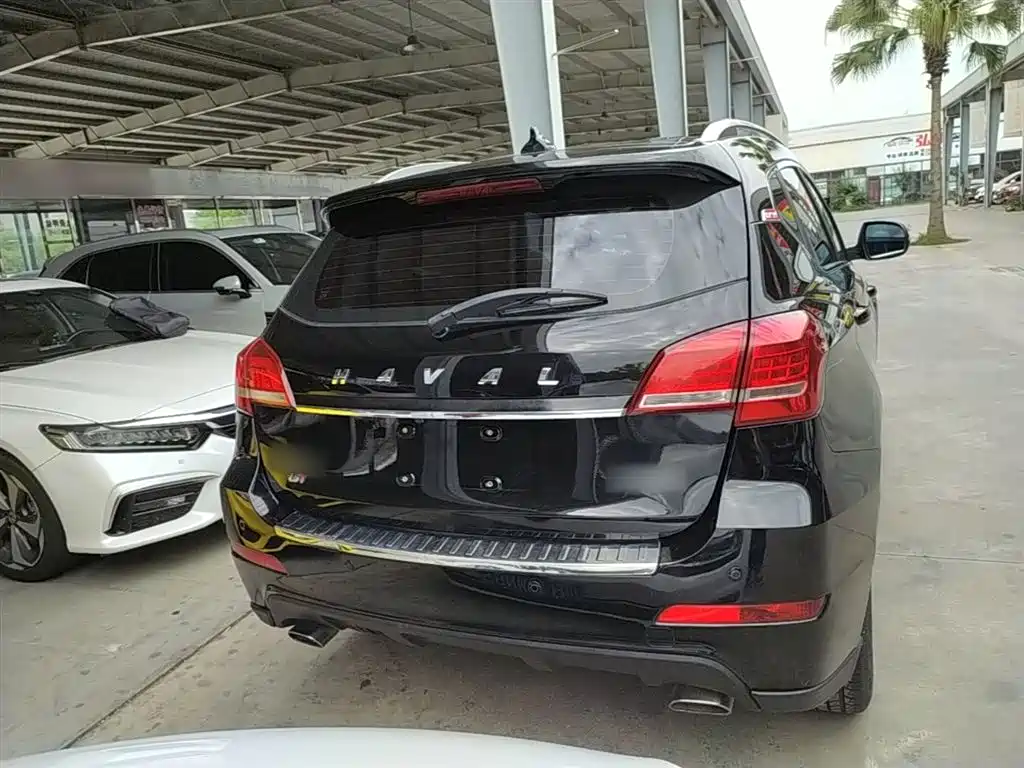 Haval H2 2015 1.5T Automatic 2WD Elite Edition фото 6