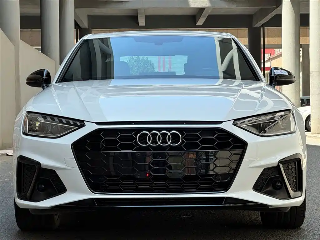 Audi A4L 2023 40 TFSI Luxury Sport фото 2