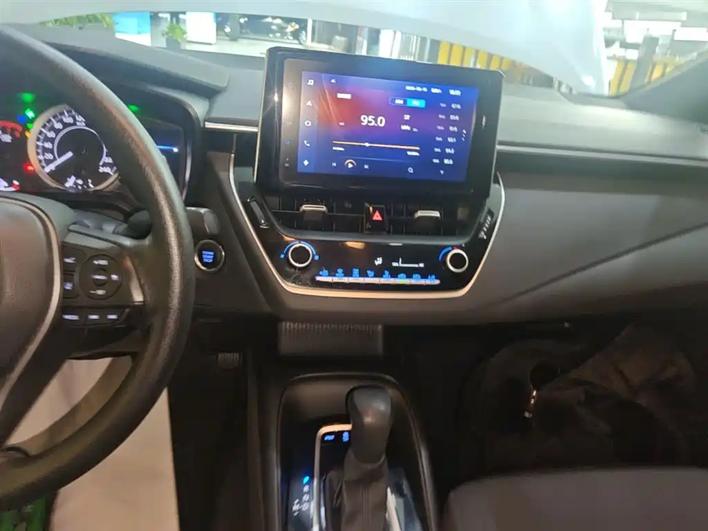 Toyota Levin 2021 185T CVT Luxury Edition фото 13