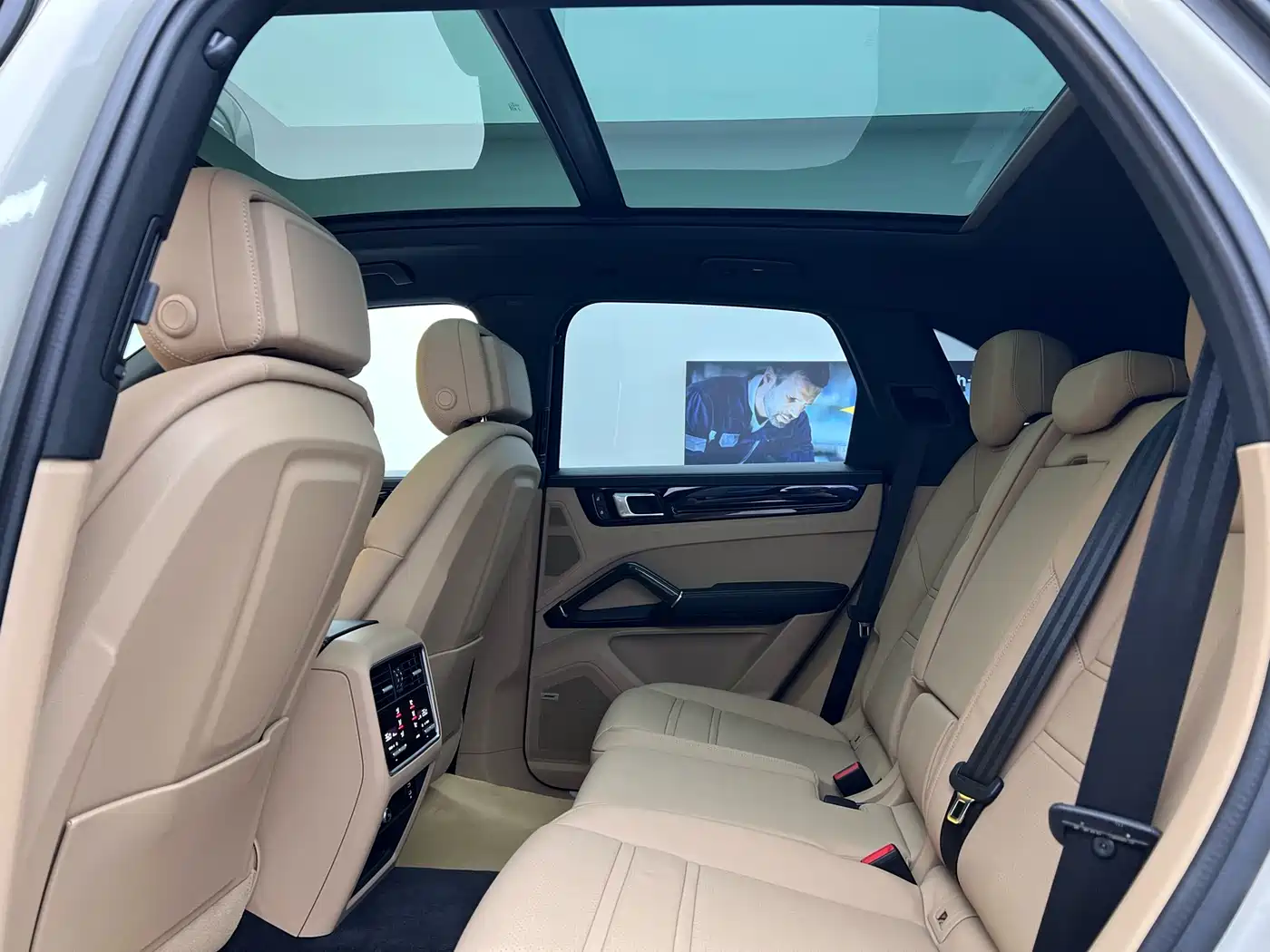 PORSCHE CAYENNE NEW ENERGY