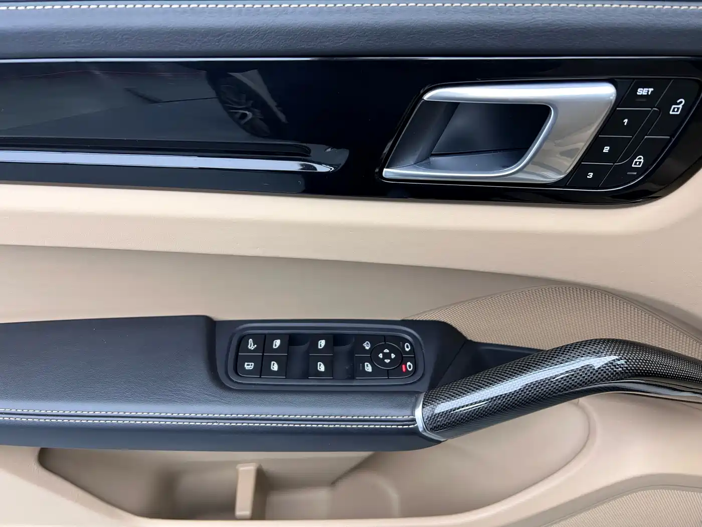 PORSCHE CAYENNE NEW ENERGY