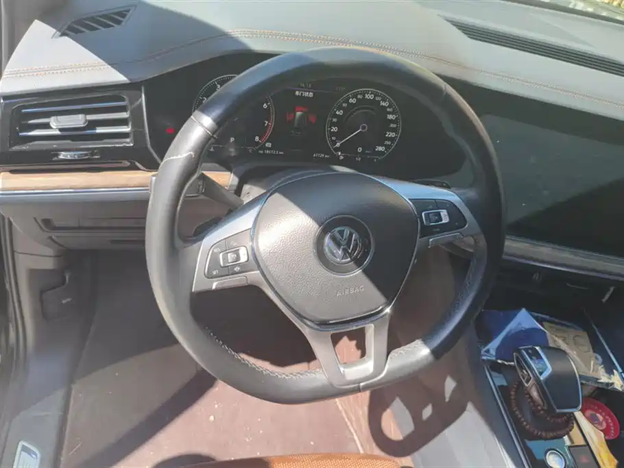 Volkswagen Touareg 2019 3.0TSI Sharp Intelligence Edition China VI фото 15