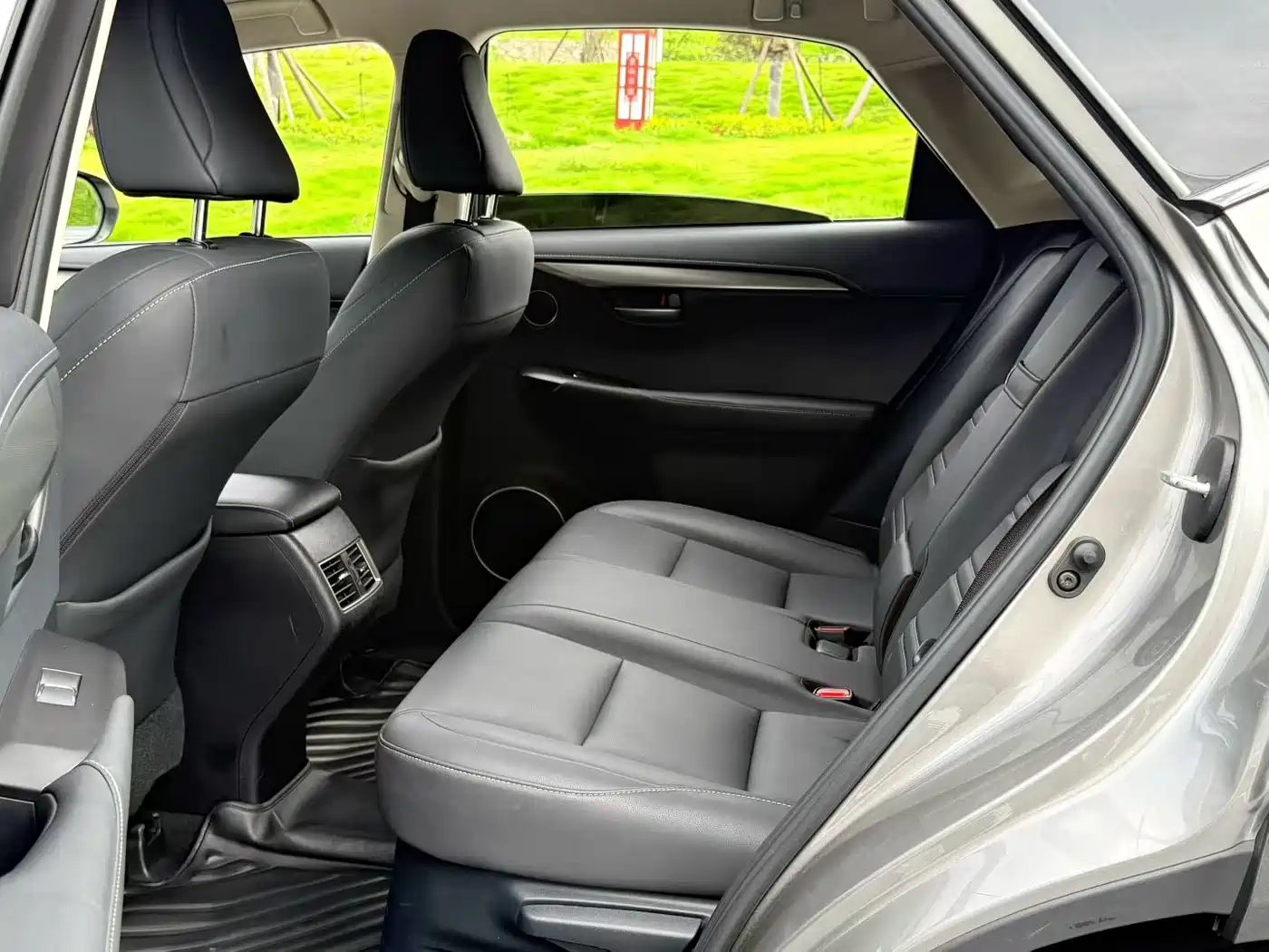 Lexus NX 2018 Model 300 FWD Fengxing Edition фото 6