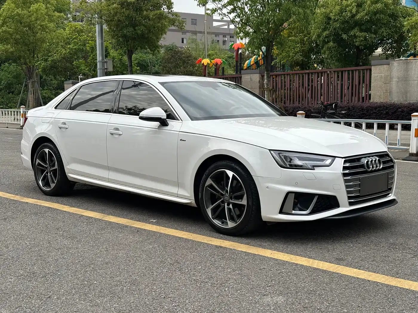 Audi A4L 2019 40 TFSI Fashion (China V) фото 3