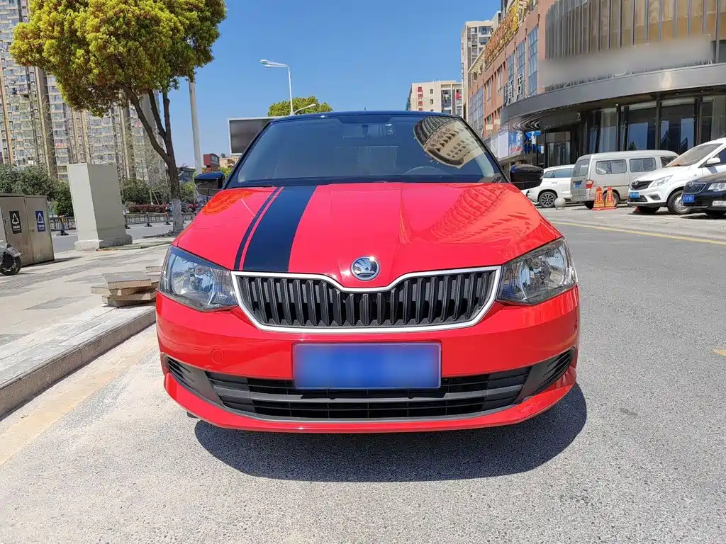 صورة 3 - Škoda Fabia