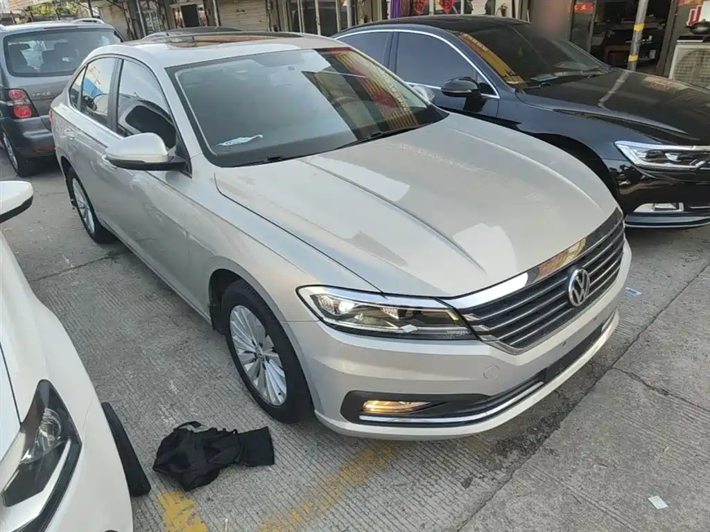 Volkswagen Lavida 2019 1.5L Automatic Comfort Edition China VI фото 4