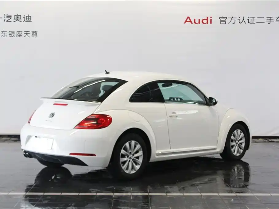 Volkswagen Beetle 2013 1.4TSI Fashion Edition фото 5