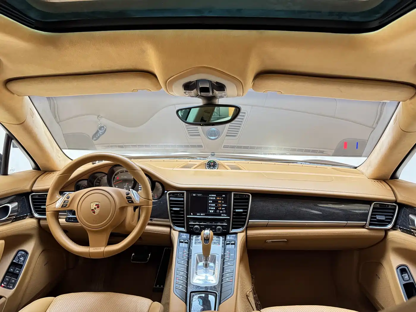 Porsche Panamera 2010 Porsche Panamera Turbo 4.8T фото 17
