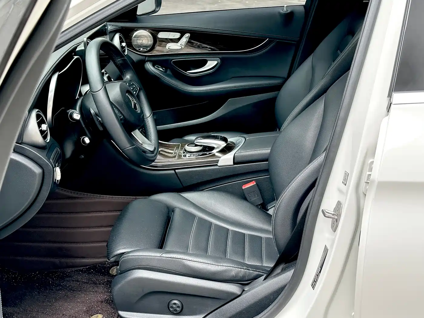Mercedes-Benz C-Class 2017 C 200 L фото 13