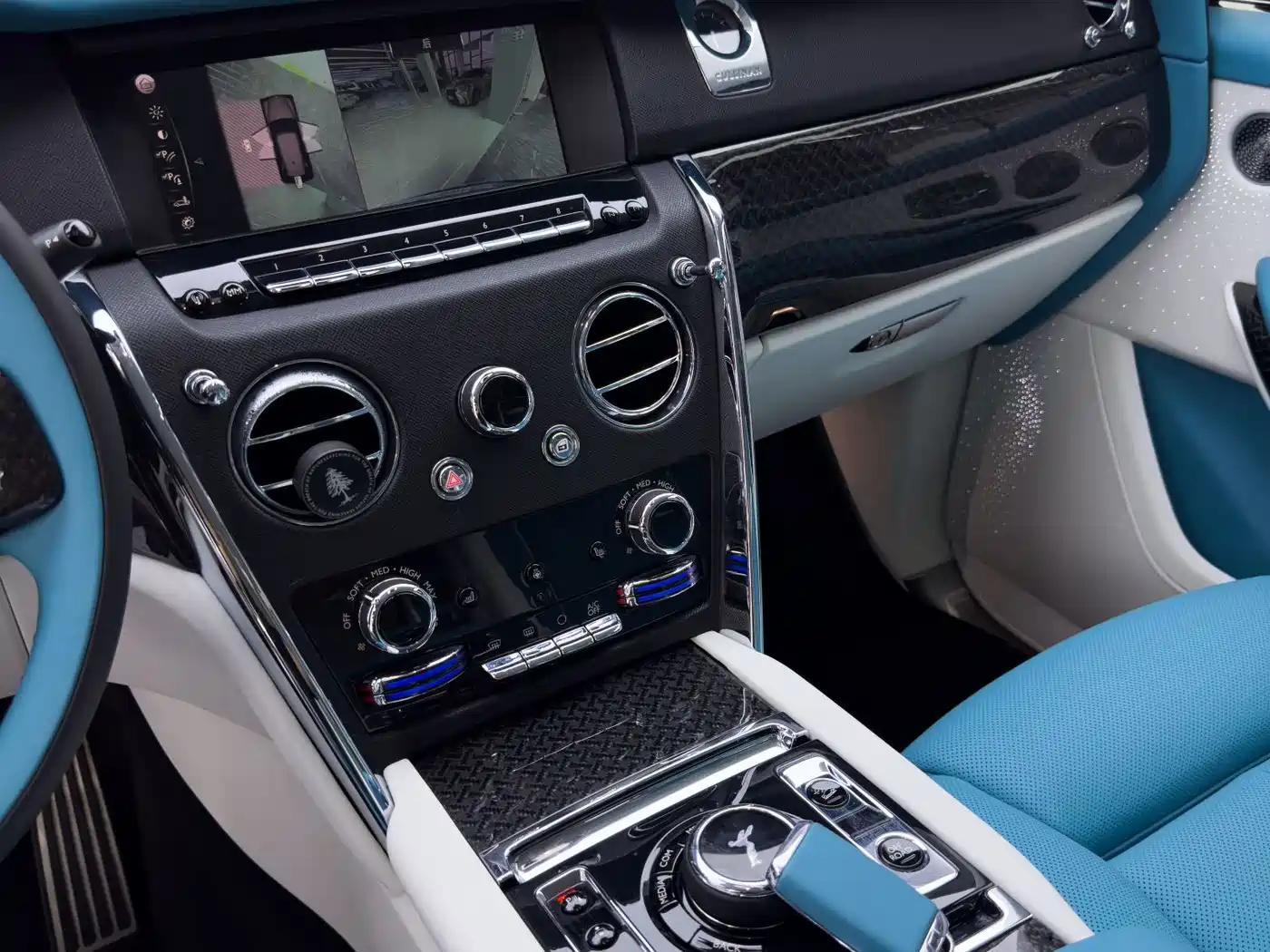 Rolls-Royce Cullinan 2019 2018 5-Seater Version